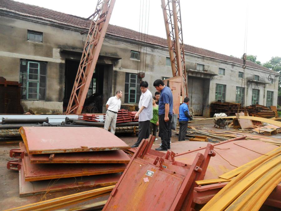 驗(yàn)收閘門(mén)及啟閉機(jī)